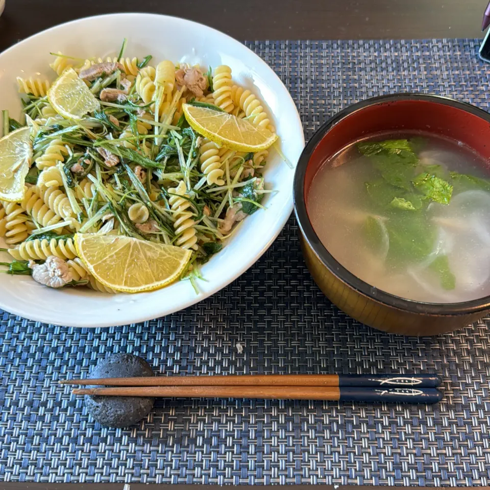 水菜と豚肉のレモンパスタ・長芋と玉葱の中華スープ|a-parkさん