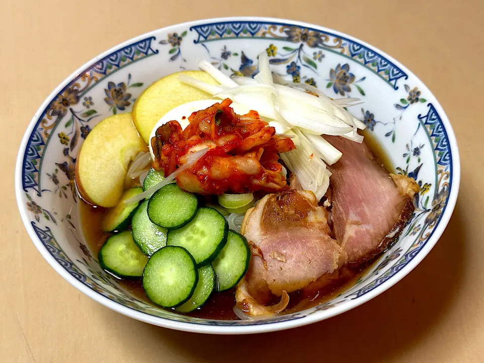 盛岡冷麺|マハロ菊池さん