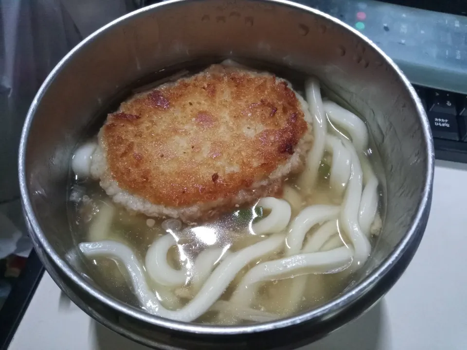 なめ茸と肉そぼろ入りとろみ付きコロッケうどん|darkbaronさん