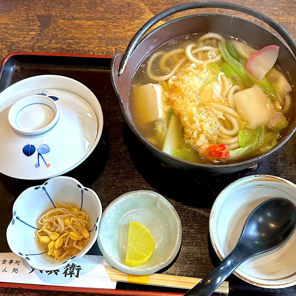 Snapdishの料理写真:鍋焼きうどん定食|kakoさん