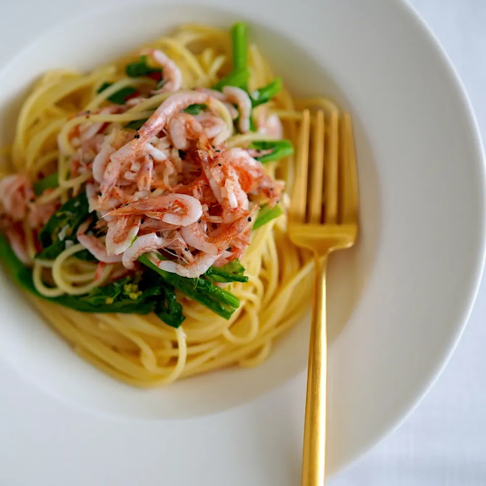 Snapdishの料理写真:桜海老と菜の花のパスタ|てつやさん