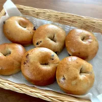 シナモンレーズンベーグル🥯|ぷたさん