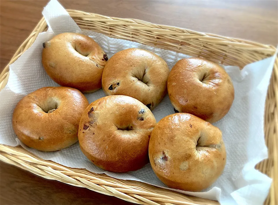 シナモンレーズンベーグル🥯|ぷたさん