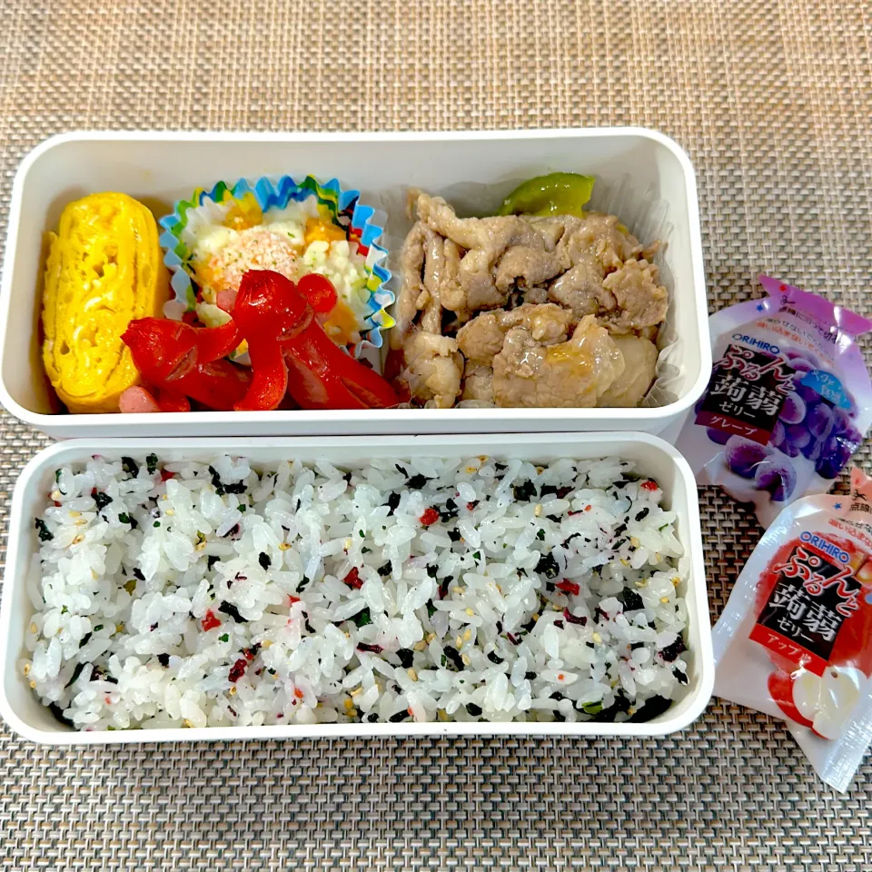 青椒肉絲風焼肉弁当。娘弁当。|ゆーこ。さん