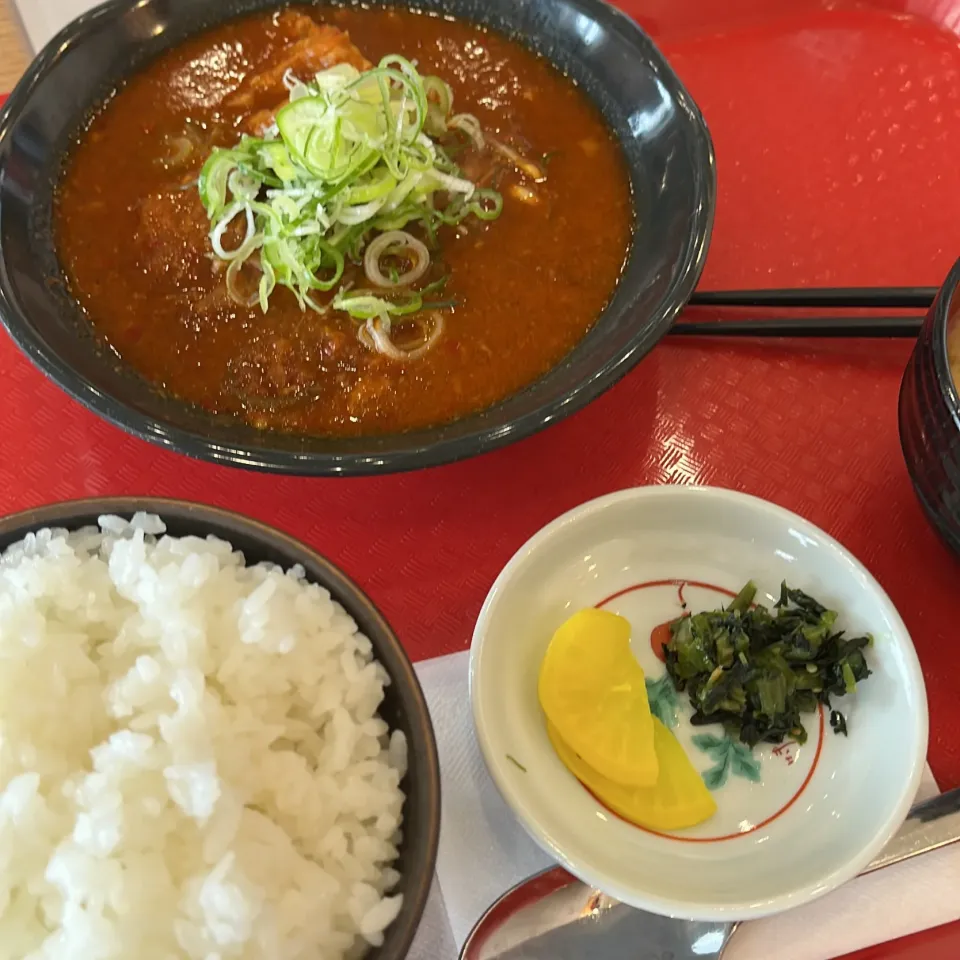 ホルモン煮込み定食inイチニコ食堂|たくちゃんせんせーさん