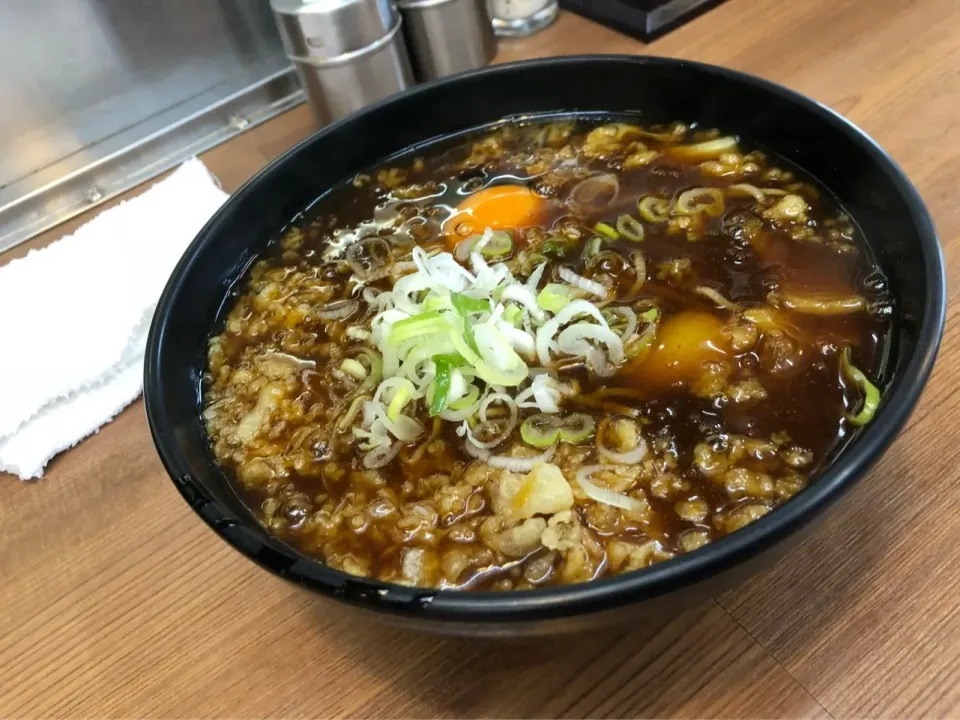 横須賀の衣笠駅前の本陣で高校時代から食べているカレーたぬき生たまごそば　ここは本当に美味しい|Mikoshiba Kazutoshiさん