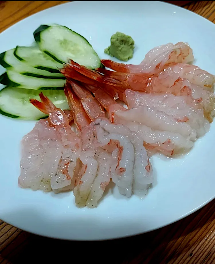 深海🦐の【がらエビ】剥いちゃいました🦐の刺身|🐈⸒⸒⸒⸒つるのダンス🐈🐾さん