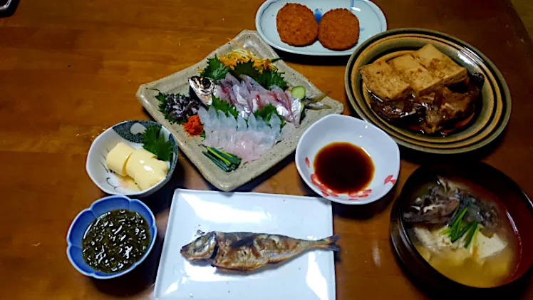 アジとアラ（クエ）の刺身盛りをメインにした夕食|🐈⸒⸒⸒⸒つるのダンス🐈🐾さん