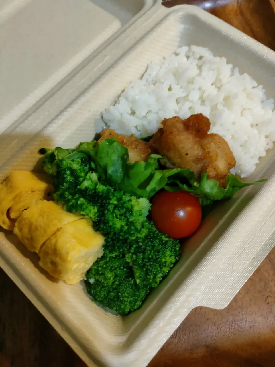 Snapdishの料理写真:からあげ弁当|アボカド🥑さん