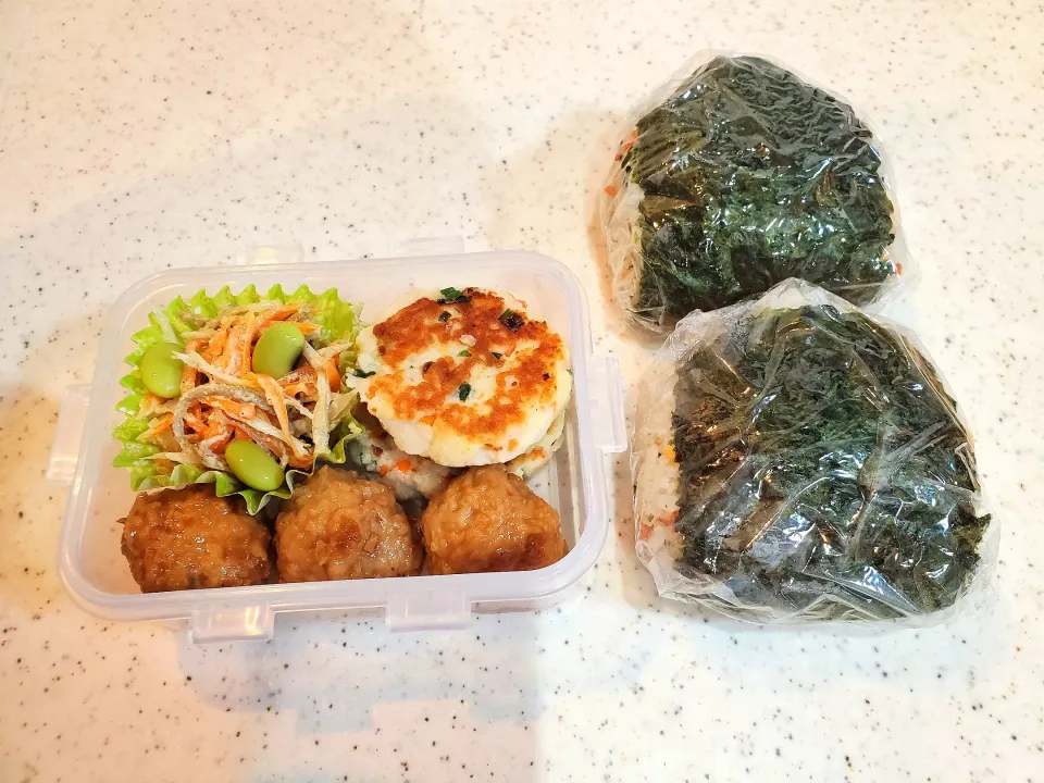 Snapdishの料理写真:おにぎり弁当|Akikoさん