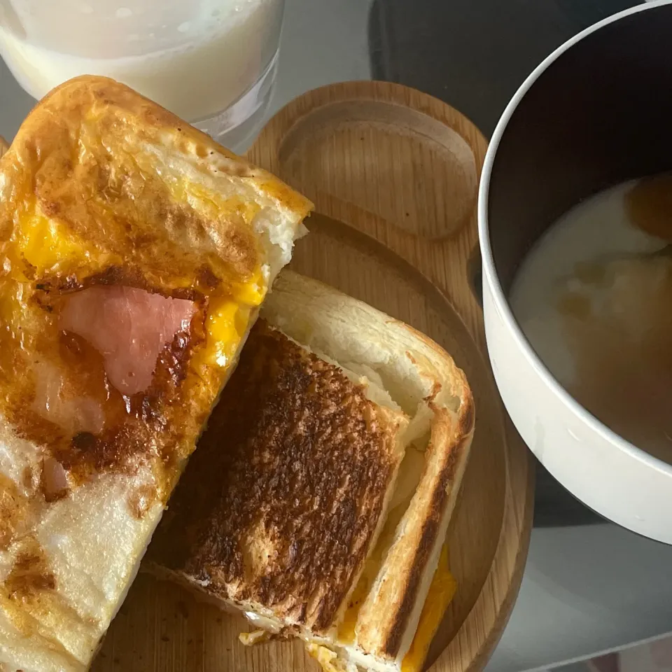 安定のワンパンサンド🥪|りるるんさん