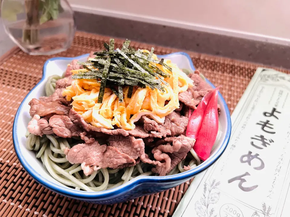 「よもぎ麺で瓦そば風」|バシュランさん