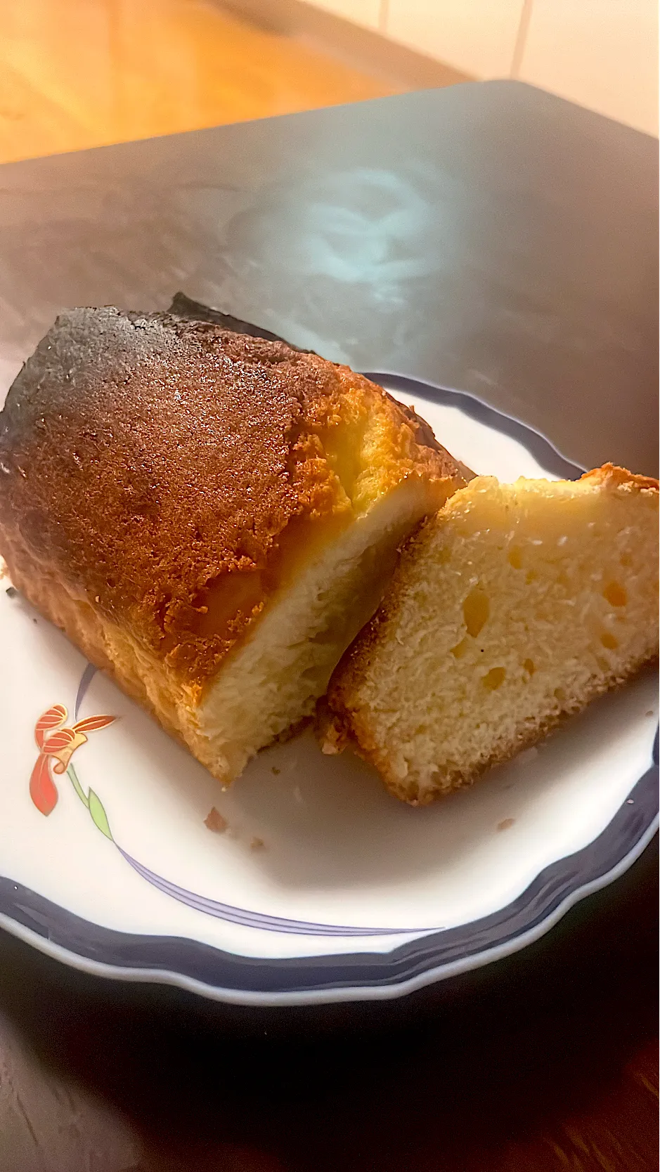 Snapdishの料理写真:KIRIクリームチーズのパウンドケーキ|Emaの自炊日記さん