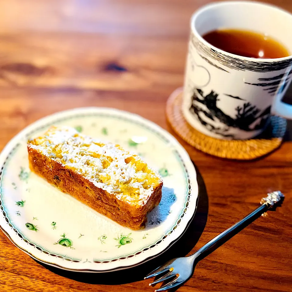 梅酒の梅でほろ酔い梅パウンドケーキ|アッコちゃん✨さん