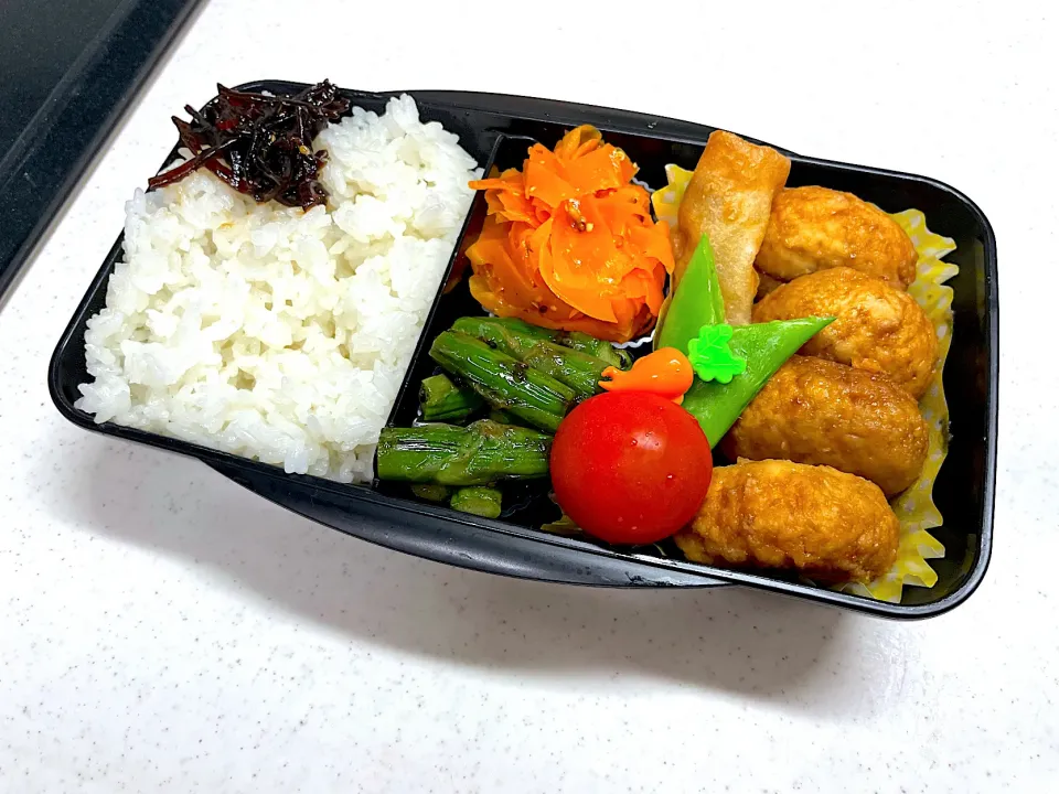 5/23 旦那弁当⁂卵黄つくね弁当|ゆさん