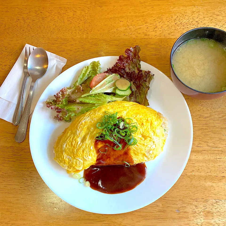 オムライスランチ|おやぢさん