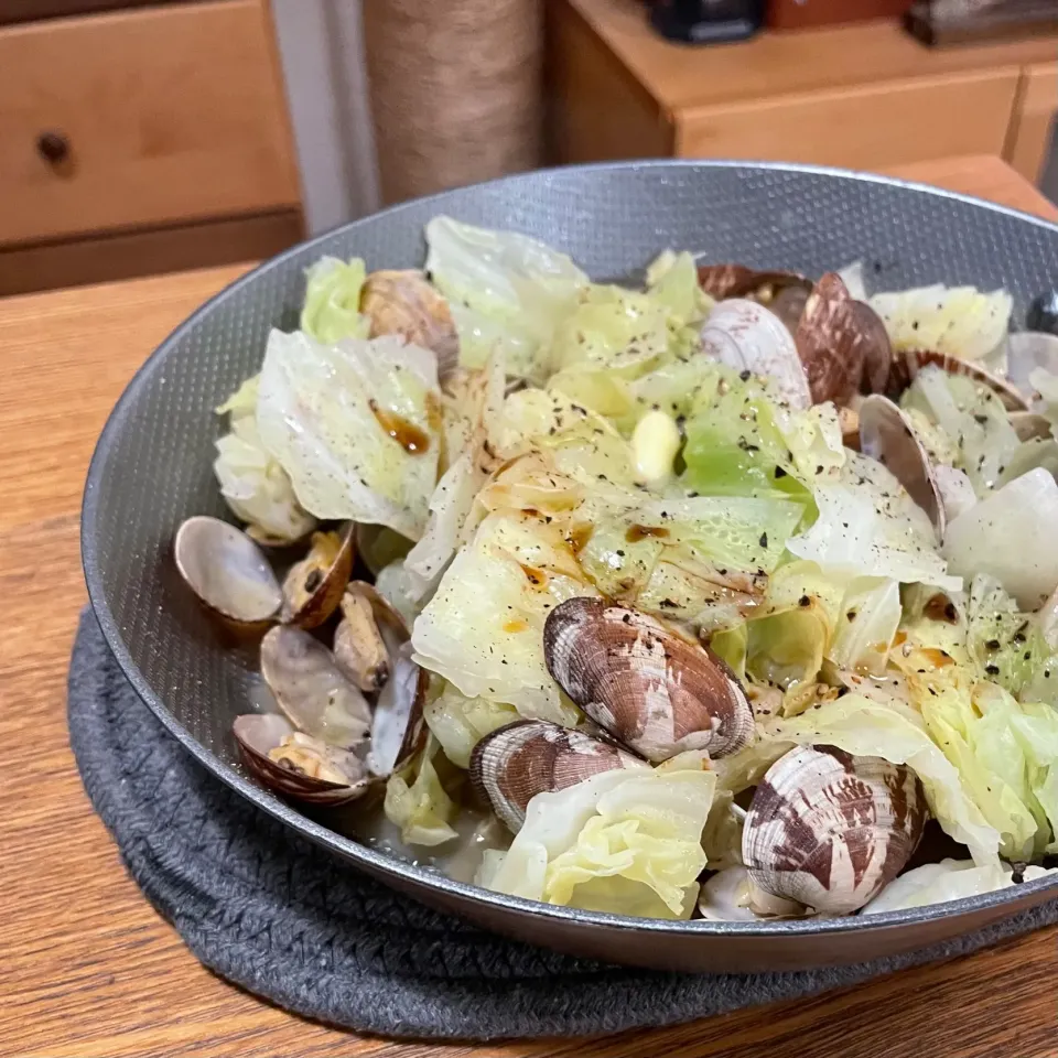 キャベツとアサリの白ワイン酒蒸し|いがをさん