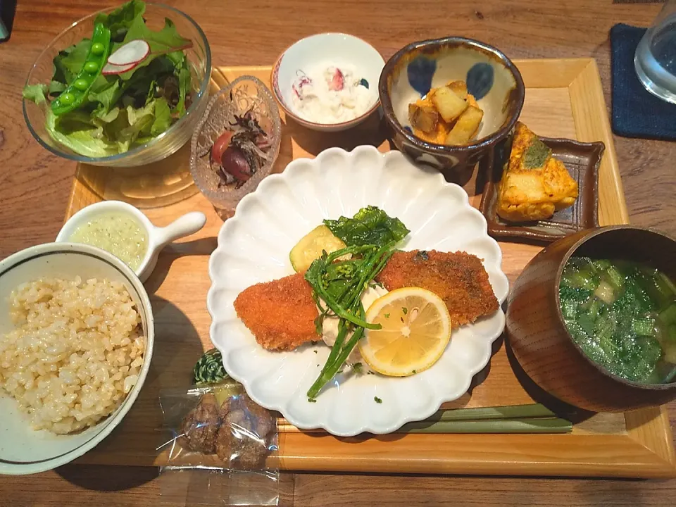 サーモンフライの発酵食ランチ🍚|さくらんぼさん