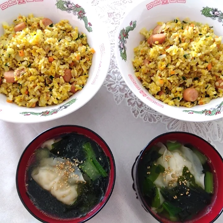 冷凍してた押麦ご飯ウインナでカレー炒飯、餃子スープ|m.rafuさん