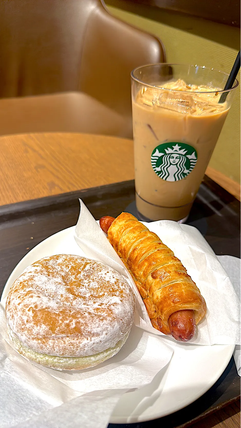 マラサダメロンクリーム&Starbucksラテリザーブ☕️|ゆうりさん