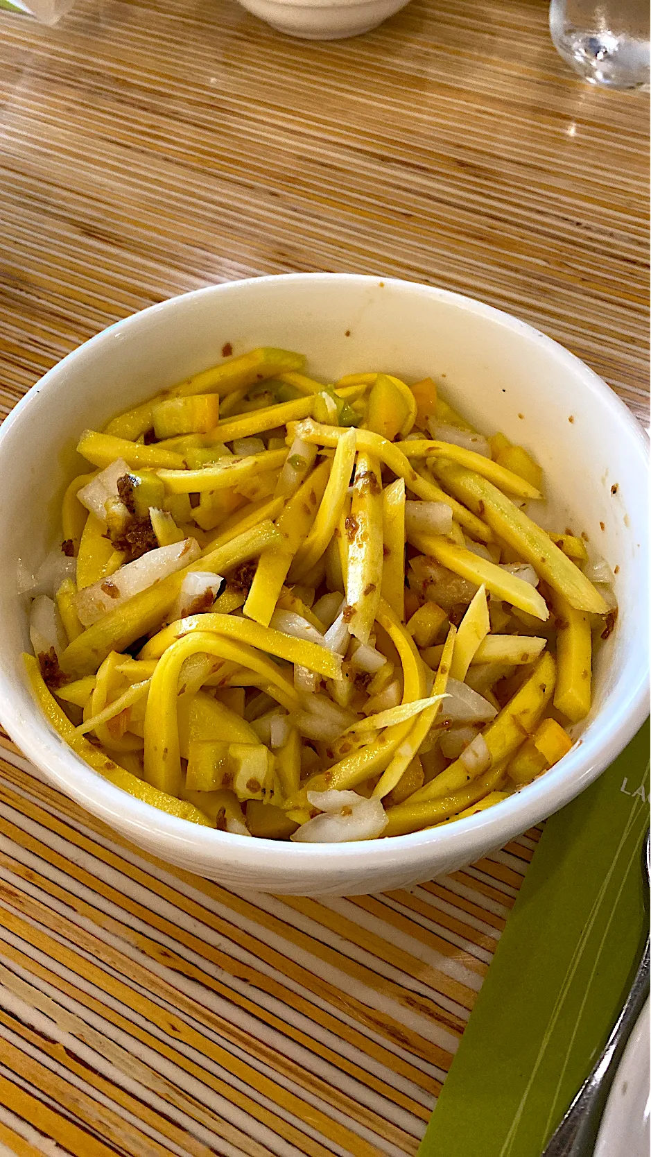 Green mango salad mixed in|Ysyliciousさん