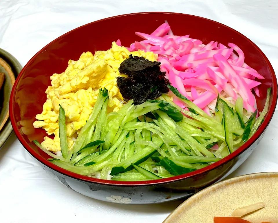 何故かちびっ子達がバクバク食べるぶっかけそうめん|🐈⸒⸒⸒⸒つるのダンス🐈🐾さん