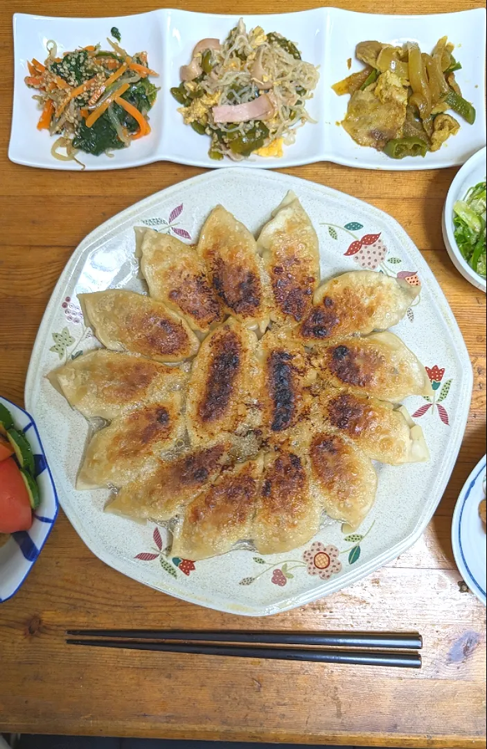 🥟羽付き餃子🥟|まゆめろさん