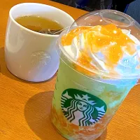 Snapdishの料理写真:☆スタバ・メロンフラペチーノ☆|alohaさん