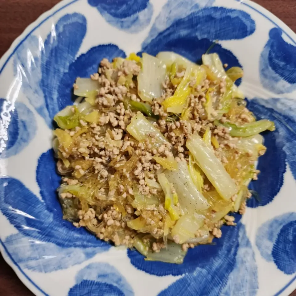 白菜と春雨と豚ミンチの煮物|ひろにぃさん