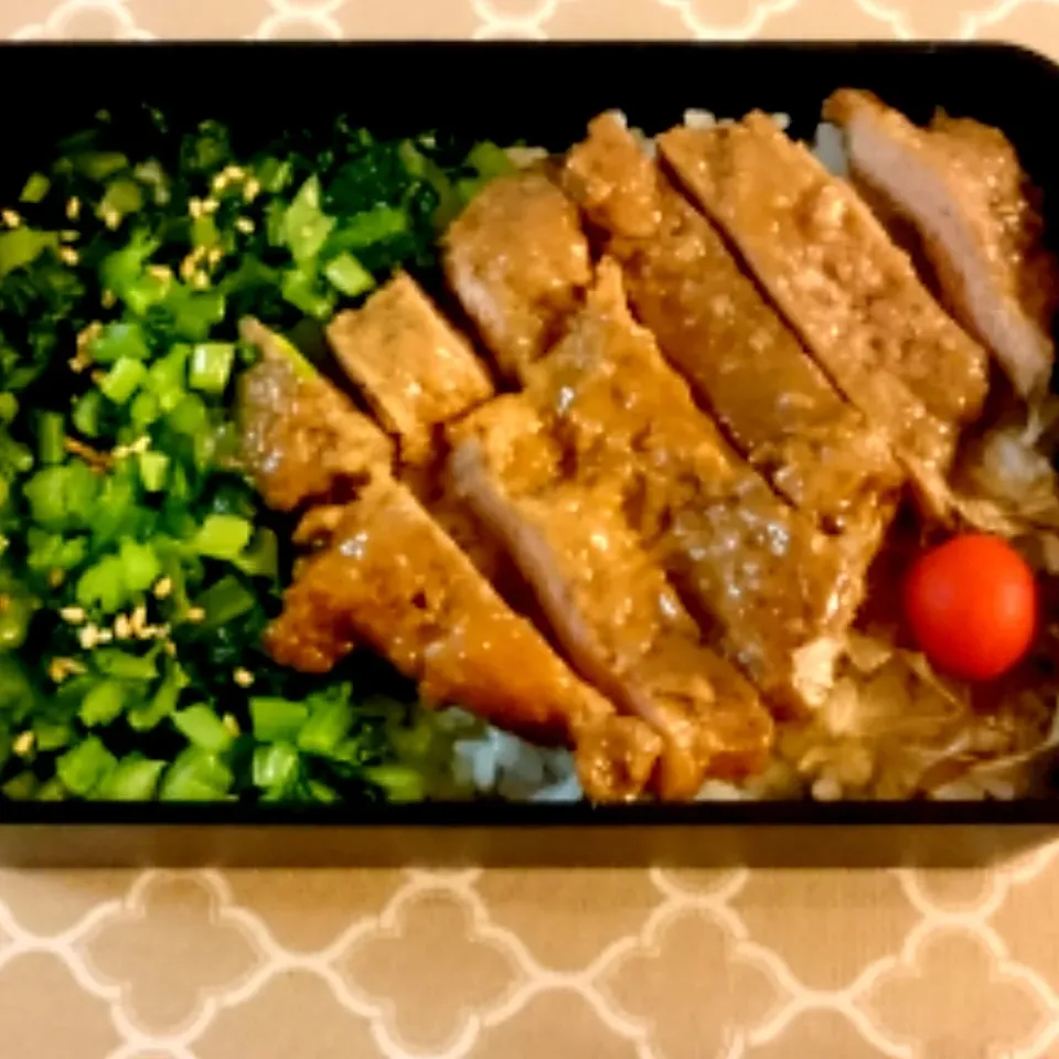 中高生男子のお弁当☺️がっつりロース生姜焼き|みりさん