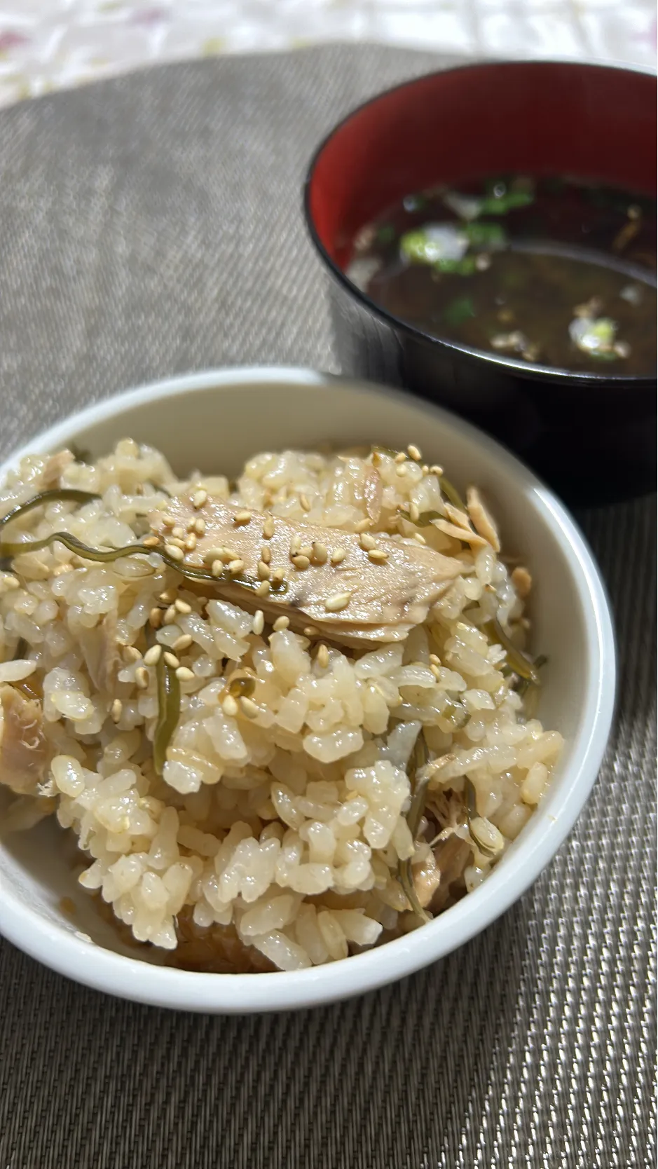 塩昆布とツナの炊き込みご飯|🍒ふみりん🍒さん