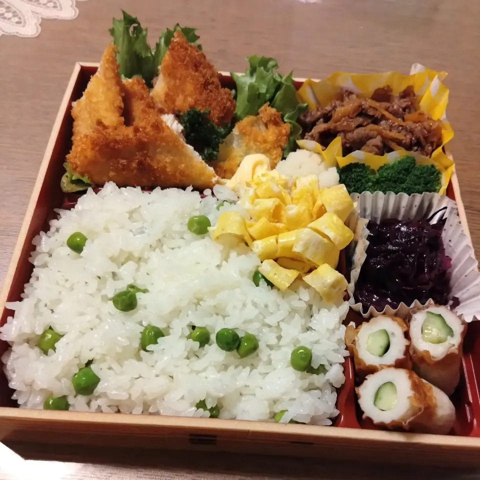 Snapdishの料理写真:青豆ご飯弁当|chizukoさん