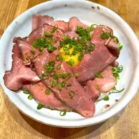 Snapdishの料理写真:トップバリューのローストビーフ|satokoさん