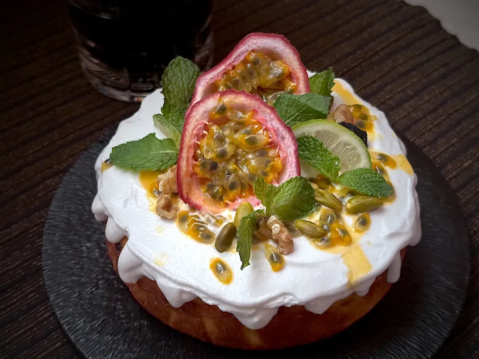 Snapdishの料理写真:Vegan Passionfruit and Coconut Cake|Stephenie Kooさん