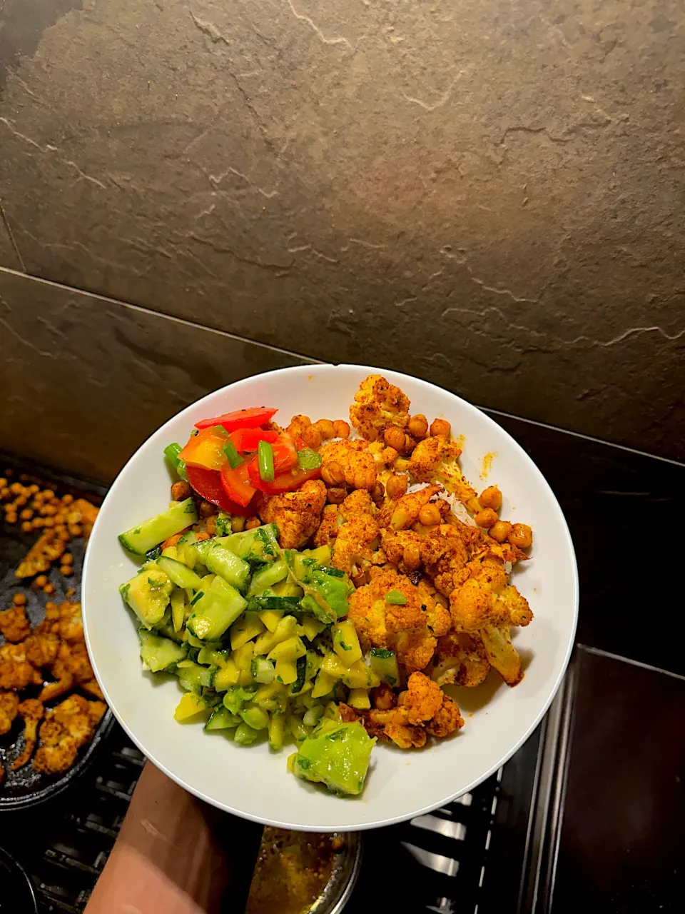 vegan friendly cauliflower protein bowl|cobzさん