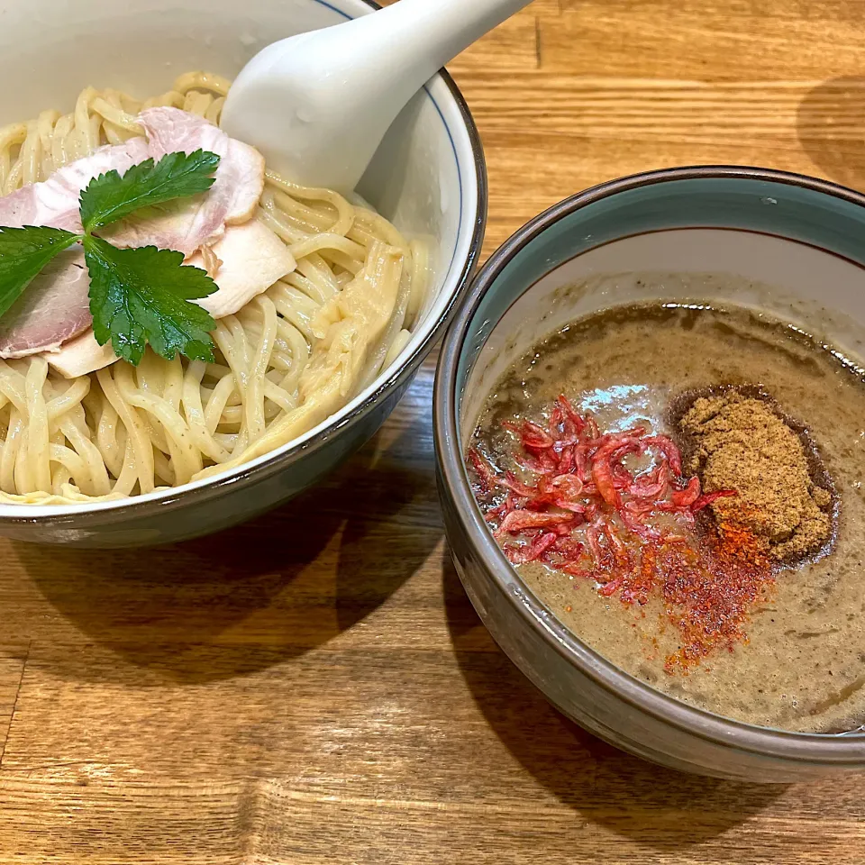 Snapdishの料理写真:濃厚魚介豚骨海老つけ麺|藤原 秀典さん