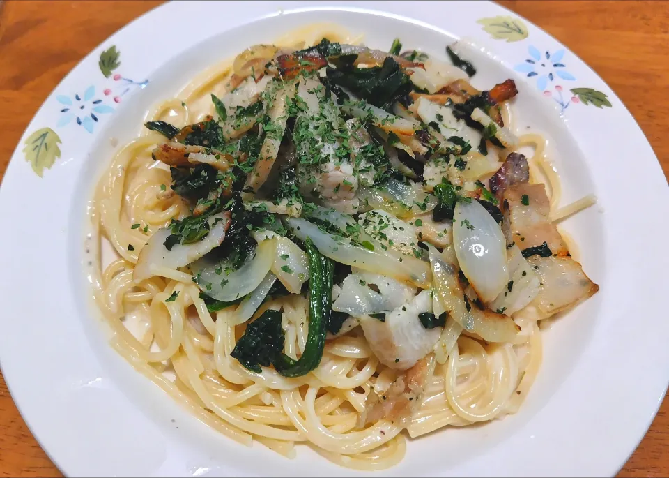 2024 0523　ほうれん草とベーコンのクリームチーズパスタ|いもこ。さん