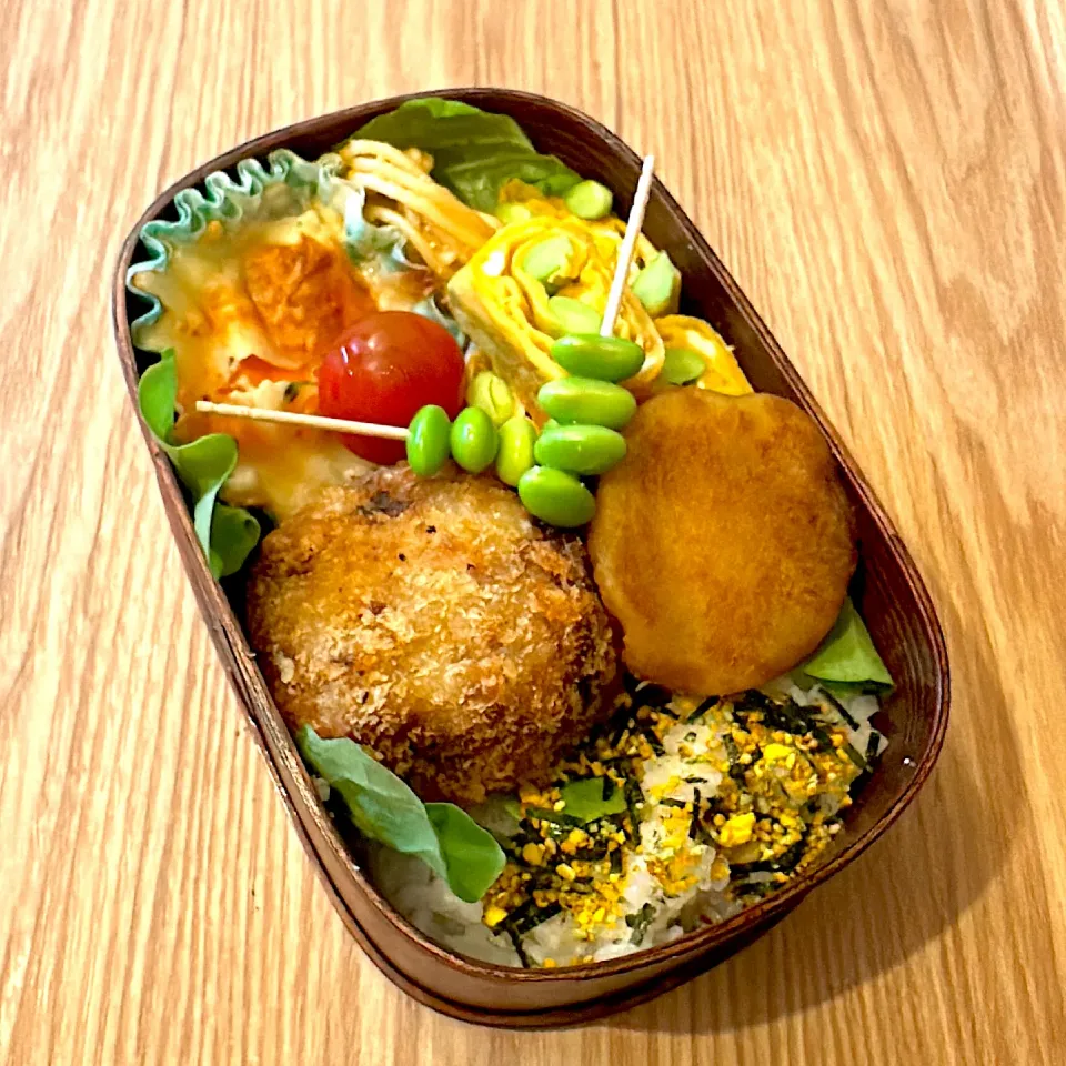 Snapdishの料理写真:コロッケ芋餅グラタン卵焼明太パスタのっけ弁当|Dandaddyさん