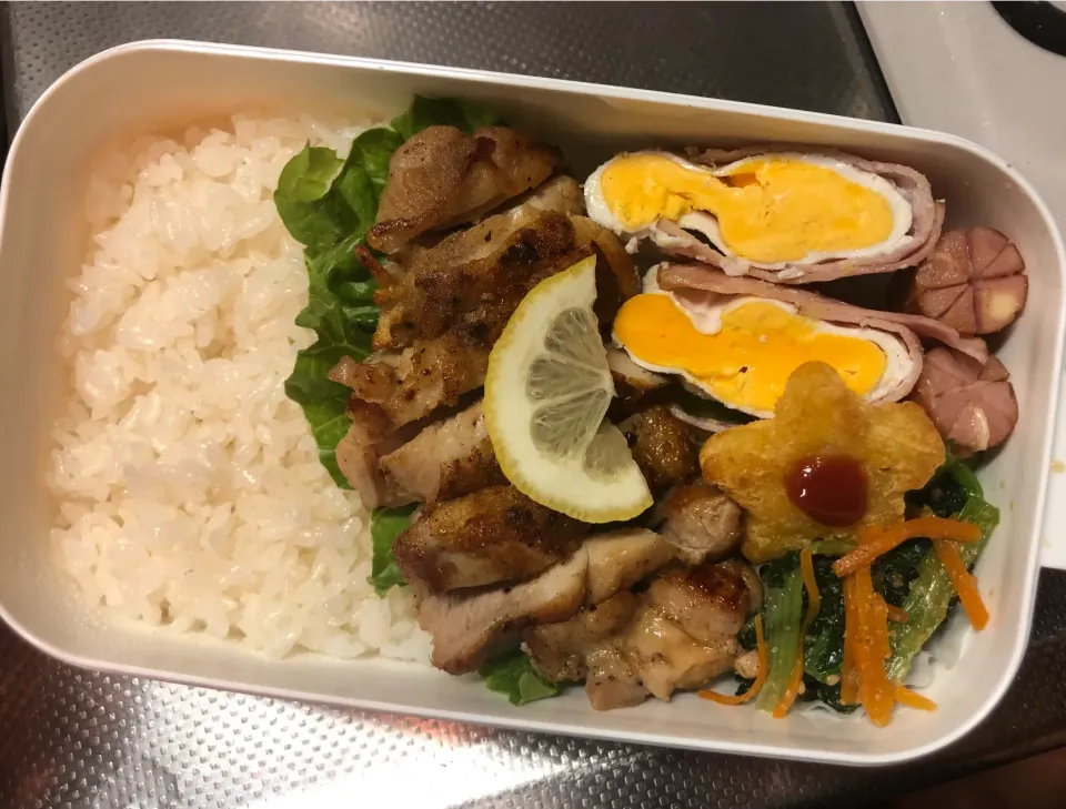 Snapdishの料理写真:チキンステーキ弁当|ゆーみさん