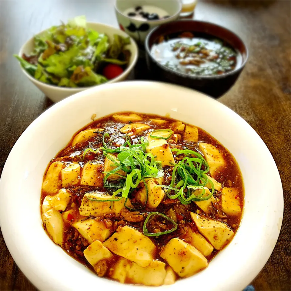 Snapdishの料理写真:麻婆丼|プチテンよすさん