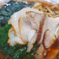 【食べログ TOKYO ラーメン
百名店 2019～2023選出店】
【2024年4月より価格改訂】
長岡生姜醤油ラーメン 
青島食堂 秋葉原店 
青島ラーメン (900円) 
＋自家製チャーシュー増し(50円)
＋茹ホウレン草増し (50円) 
＋自家製メンマ増し (50円) 
@秋葉原6分
24133 (143,077)