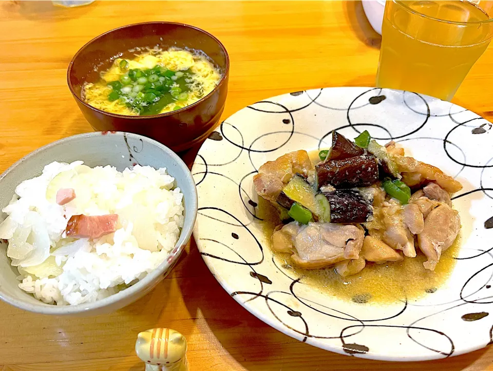 新玉ねぎとベーコンの炊き込みごはん、鶏味噌炒め|Kouji  Kobayashiさん