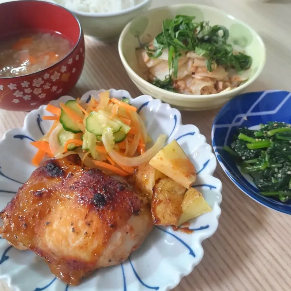 バーベキューチキン
大根とツナの炒めもの
ほうれん草のごま和え|ちゃいさん