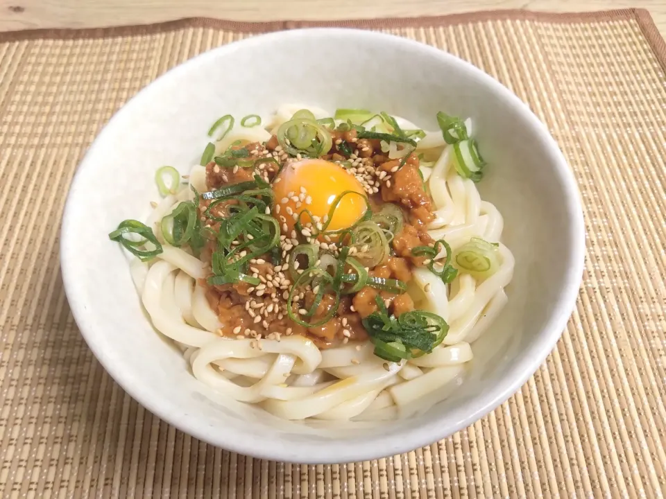 大豆の万能肉みそで釜たま肉みそうどん|なおさん