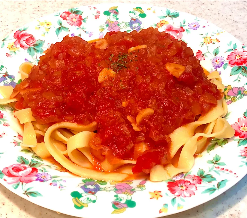 トマトとニンニクの生パスタ|ユキちゃんさん