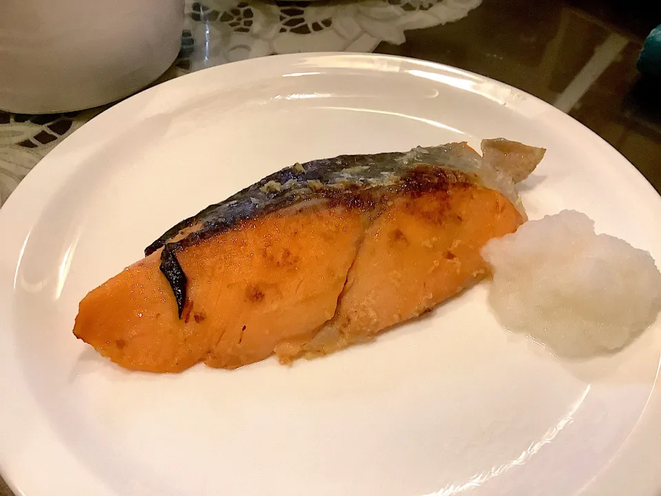 シャケの西京焼き🐟😋|アライさんさん