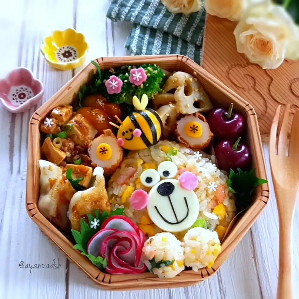 🌿🏵️🐻🐝🌿
薔薇とくまさんとハチさんの中華弁当|ayano.adshさん