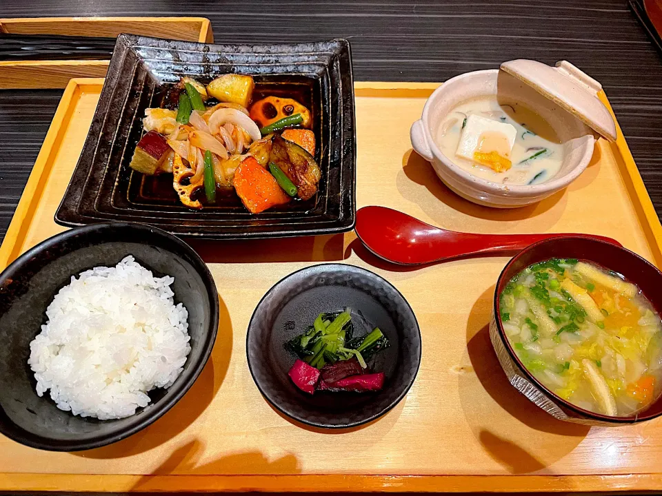 旬魚と野菜の健康黒酢あんかけ定食|こいちさん