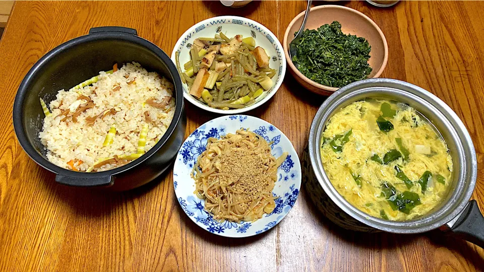 Snapdishの料理写真:たけのこご飯。|kerryさん