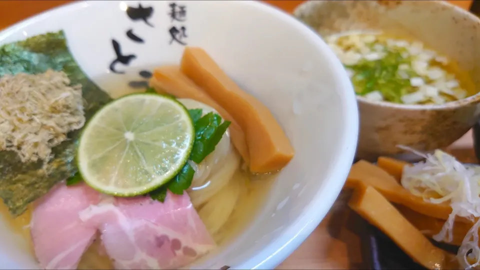 【本日の限定】
自家製麺 麺処さとう 本蓮沼本店 
昆布水つけ麺 <塩> (麺180g、1,000円) 
＋太メンマ (別皿、250円) 
＋スープ割 (無料)
＠本蓮沼1分 
(赤羽から徒歩23分)
24136 (146,427)
|大脇さん